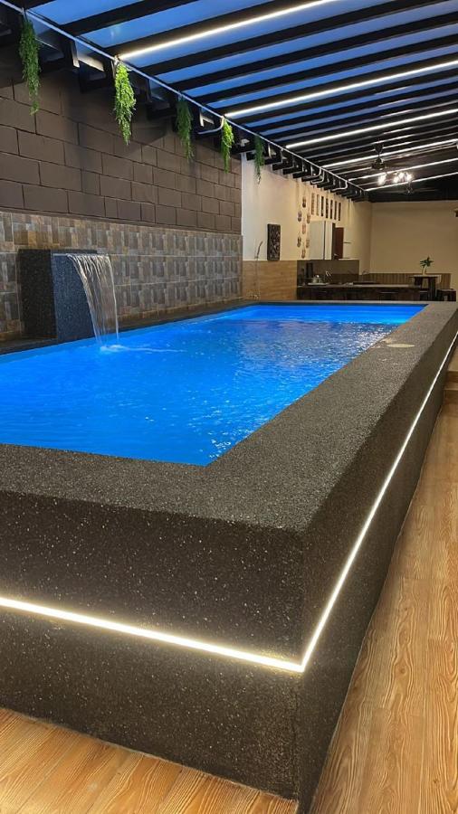 Villamax Klebang Beach Homestay Melaka 25 Pax 6R4B - B&B Malacca