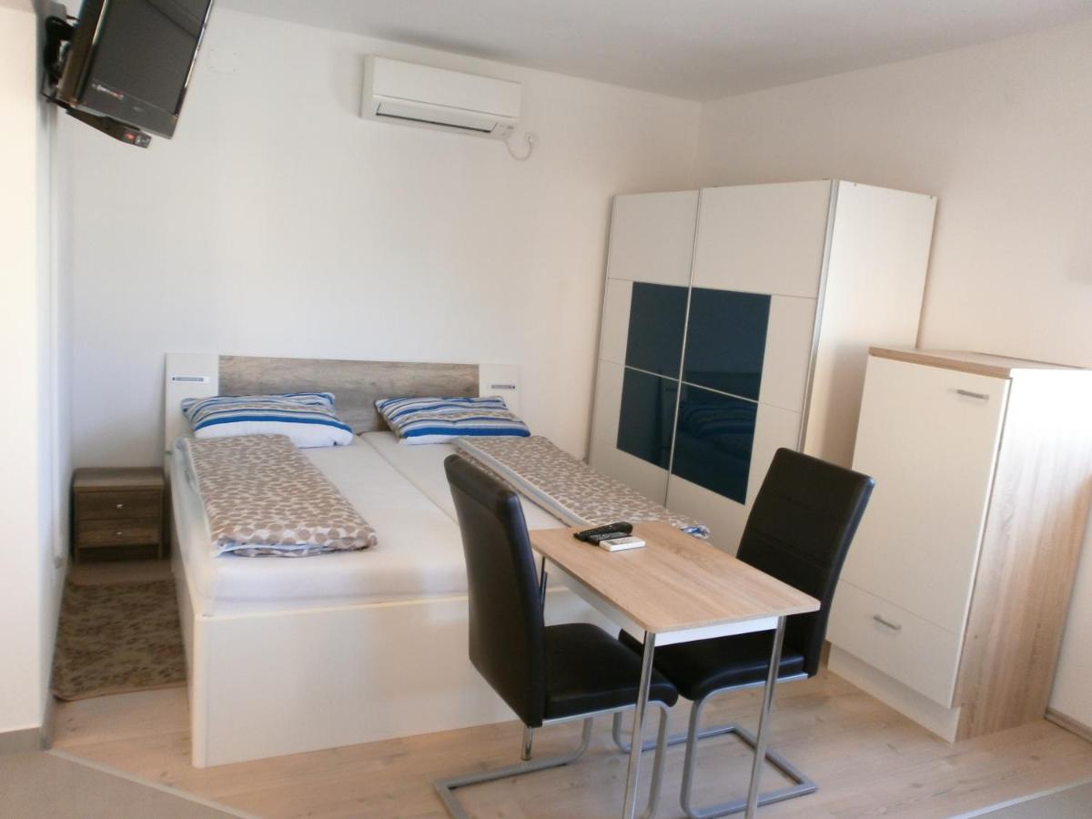 Deluxe Double Studio
