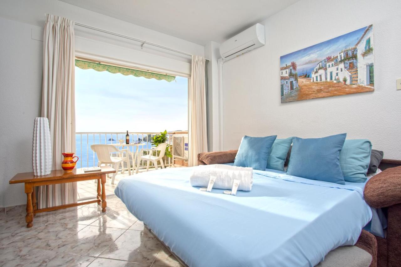 B&B Almuñécar - Seafront apartment on El Paseo, 4 pers - Air conditionning - Wi-Fi - Smart TV - Bed and Breakfast Almuñécar