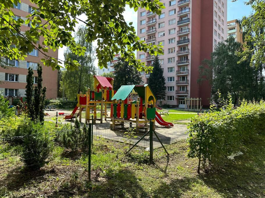 Moderný apartmán s krásnym výhľadom v top lokalite - B&B