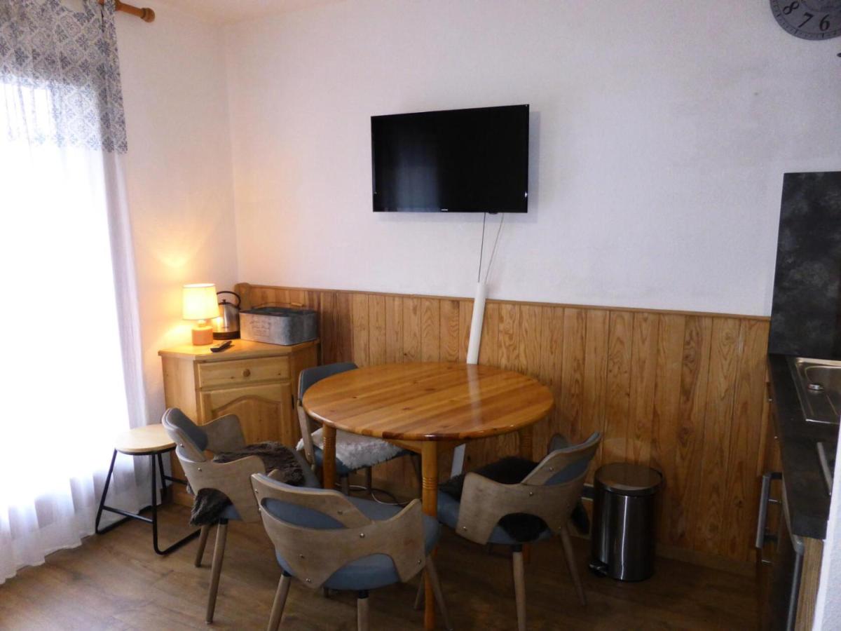 B&B Les Contamines-Montjoie - Résidence Pierres Blanches - Studio pour 4 Personnes 55 - Bed and Breakfast Les Contamines-Montjoie