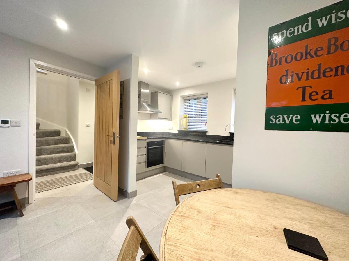 Modern two bedroom house - Ferienwohnung Chilcompton