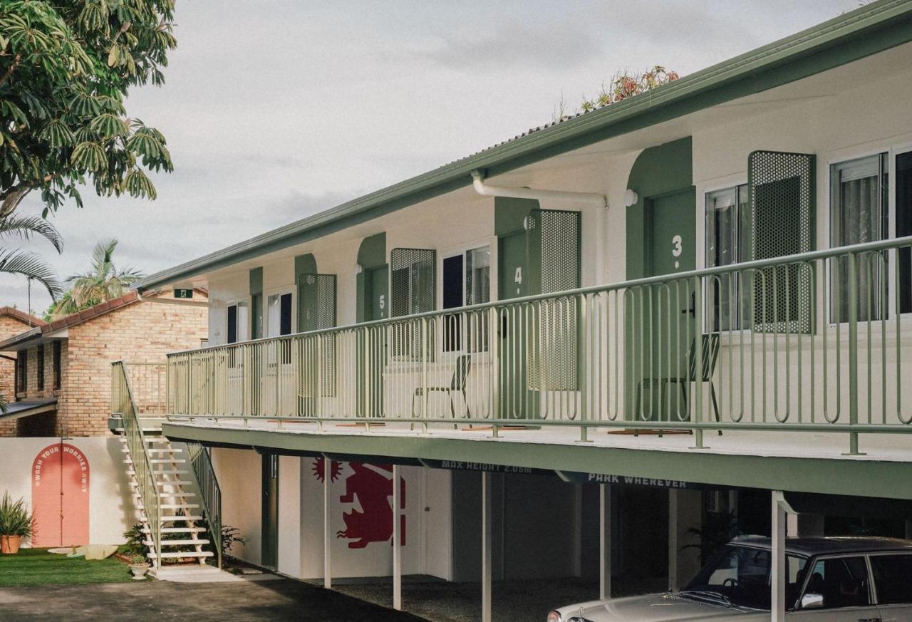 The Cheshire Cat Boutique Motel - B&B