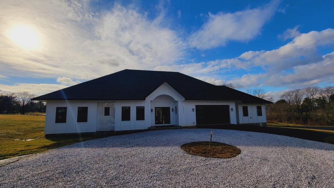 Magnificent Middleburg Getaway - B&B