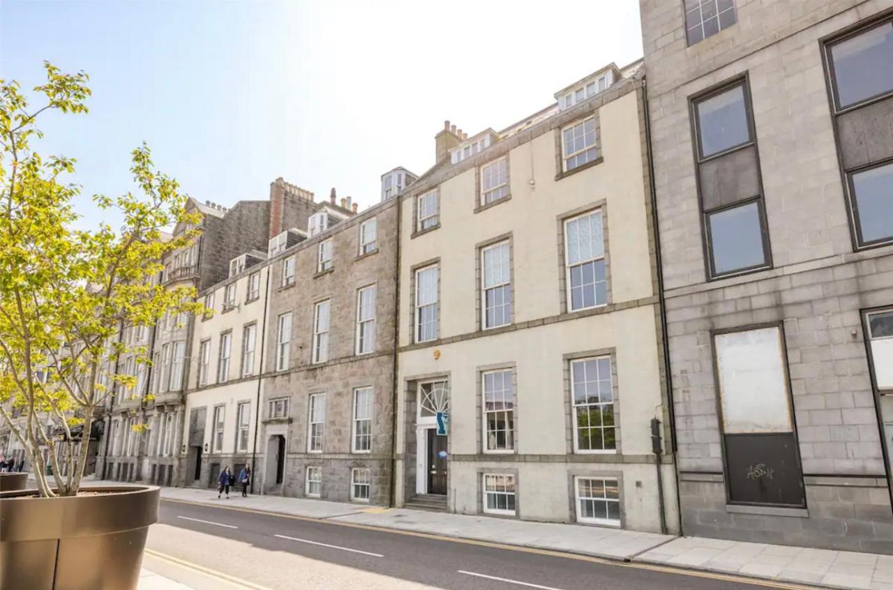 One of a kind Historic 3 bedroom apartment - B&B