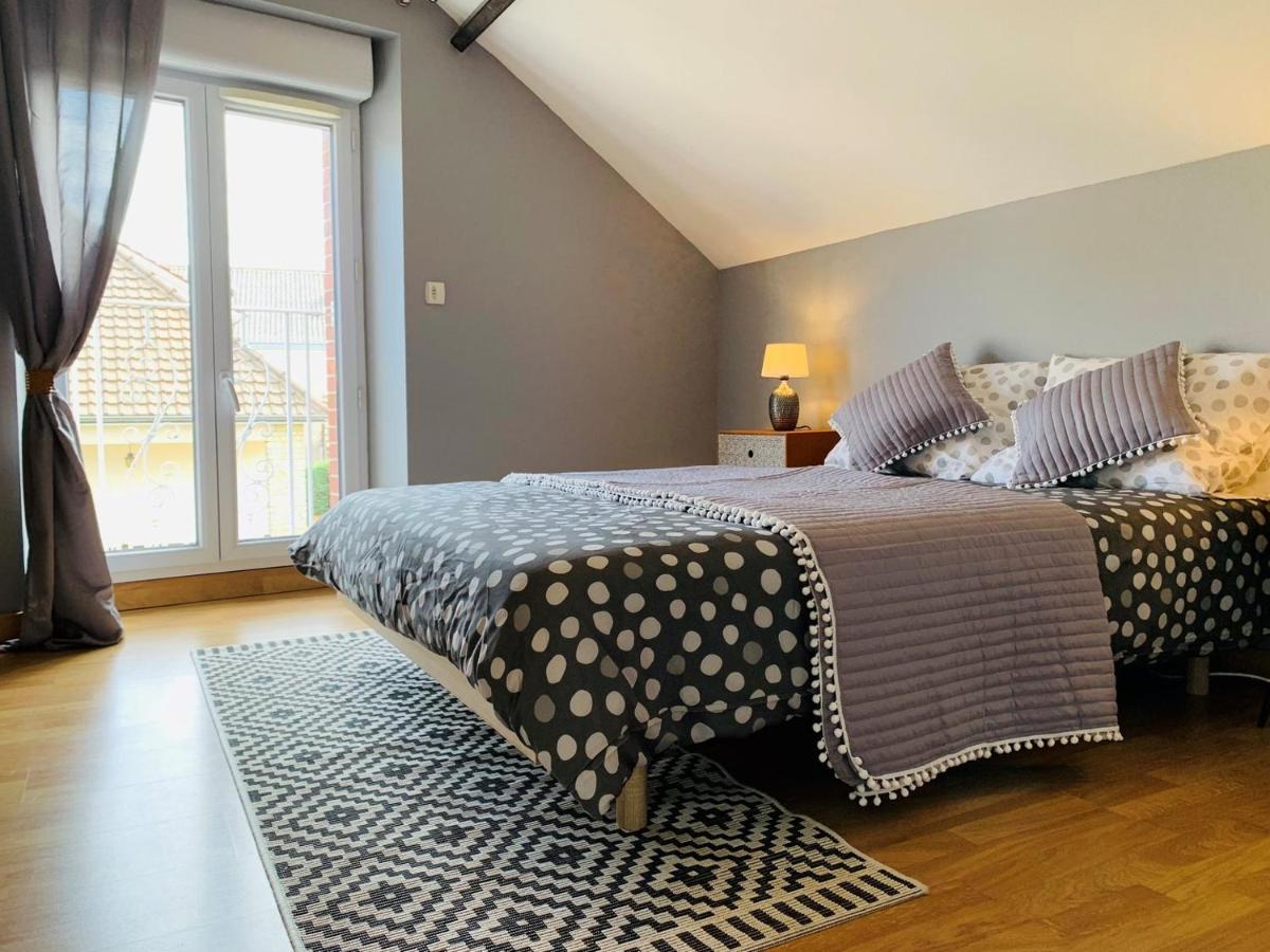 Appartement au style scandinave - pour deux personnes proche de Chartres - Chambres d'hôtes Luisant