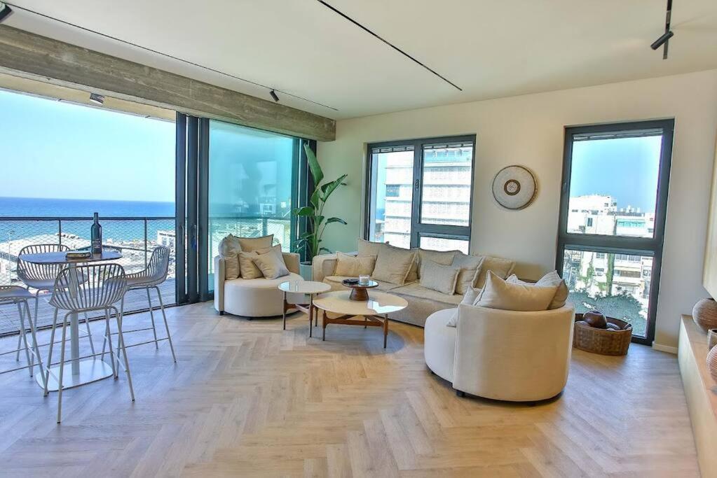 High End 1BD Beach Apartment - B&B