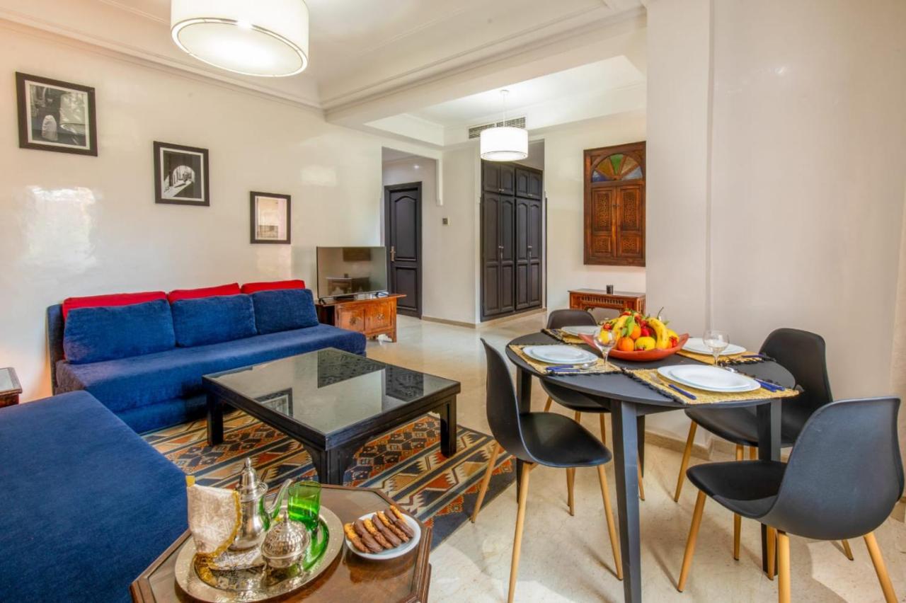 Central Cosy Appartement Avec Piscine - B&B