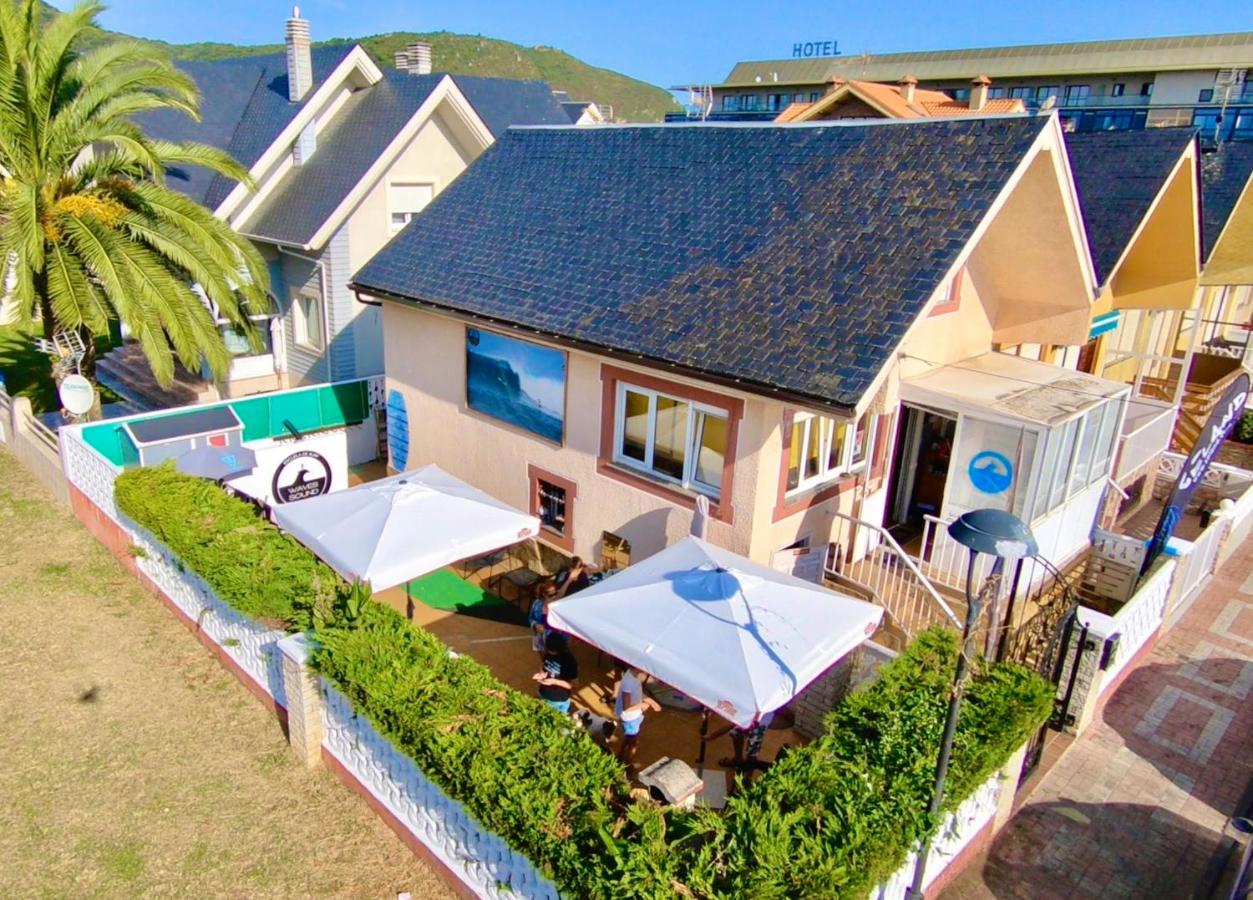 Escuela de Surf WAVES SOUND - Alojamiento Compartido - B&B