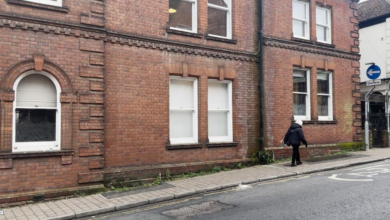 Hyde Brewery House - 2 bedroom house with parking - B&B Winchester