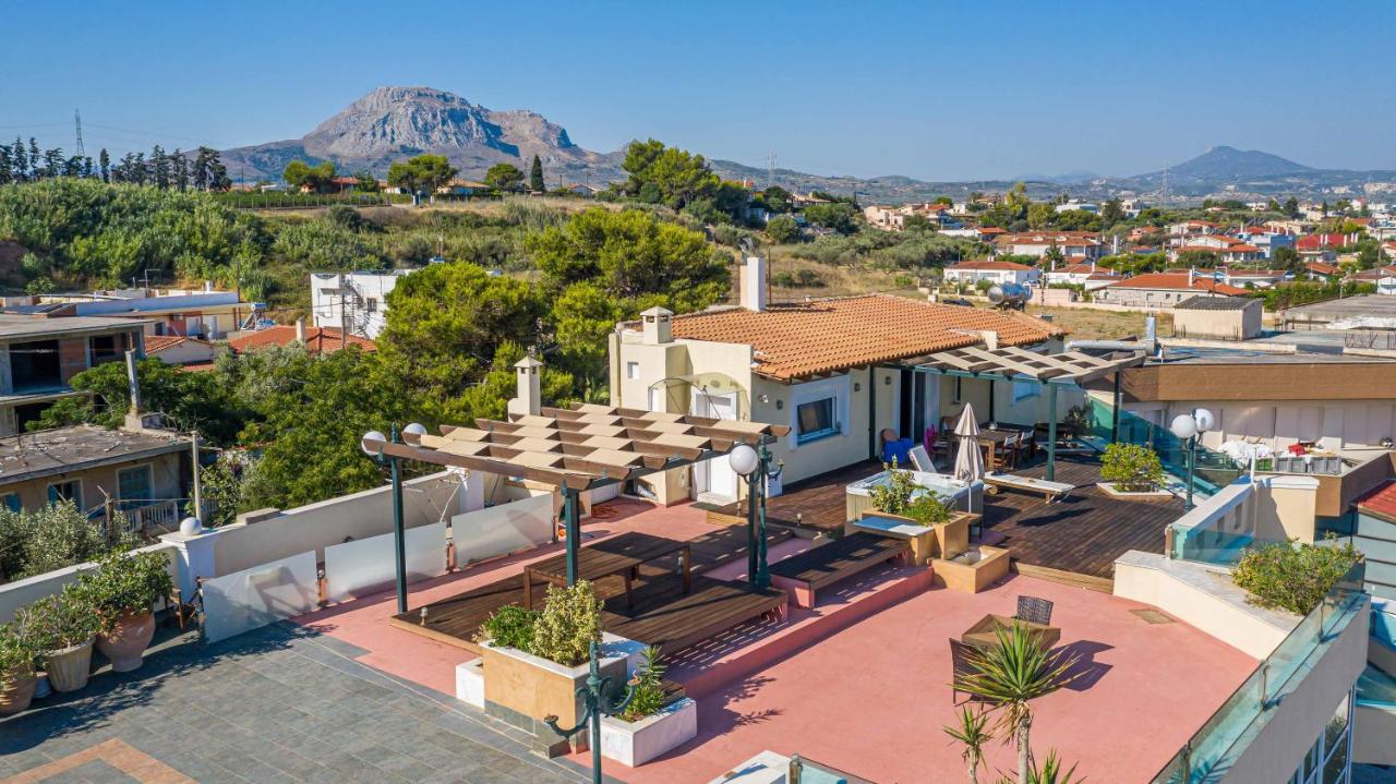 LIVAS Corinth rooftop seaview apartment - B&B