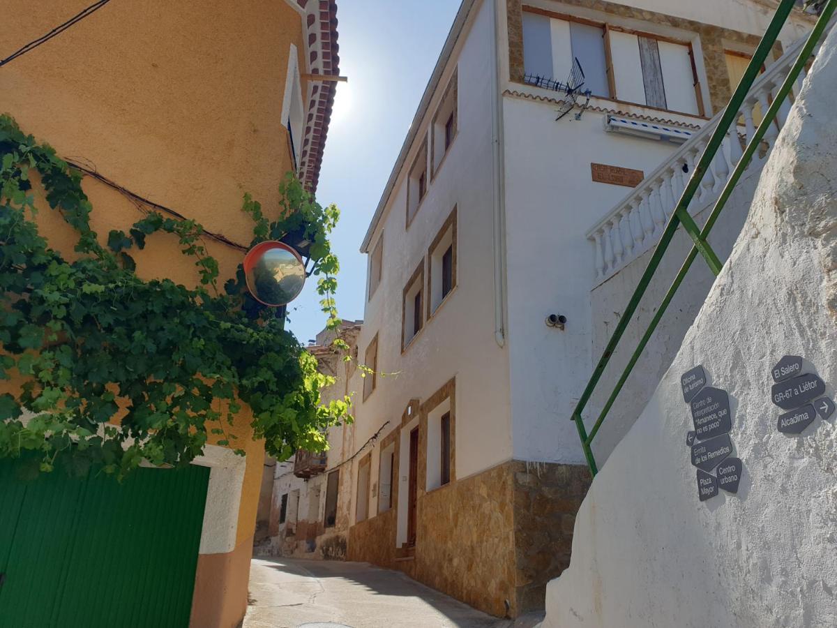 Casa Rural El Lobo - B&B Ayna