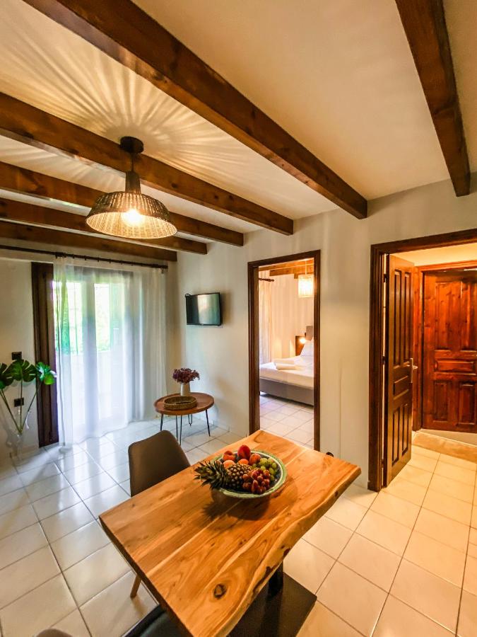 Apellou Apartments - Chambres d’hôtes Vathy