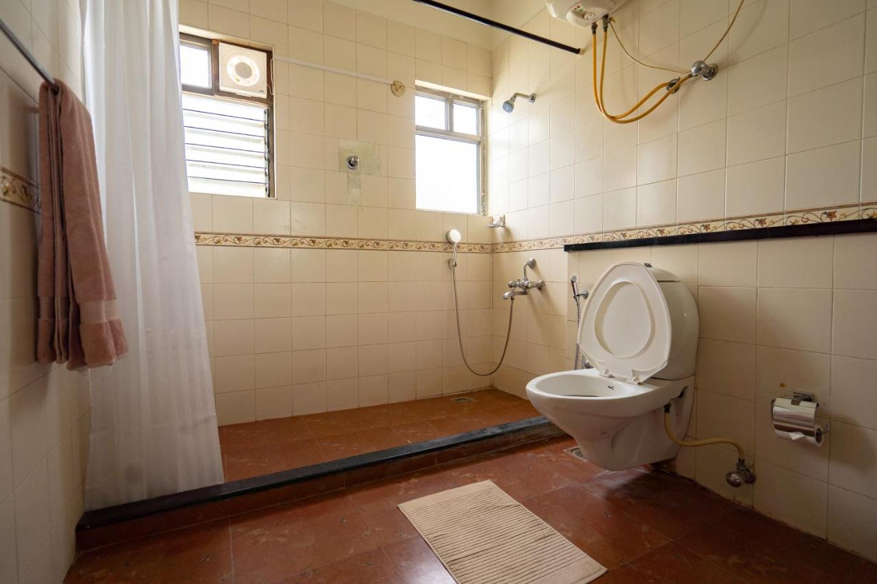Deluxe Double Room (2 Adults + 1 Child)