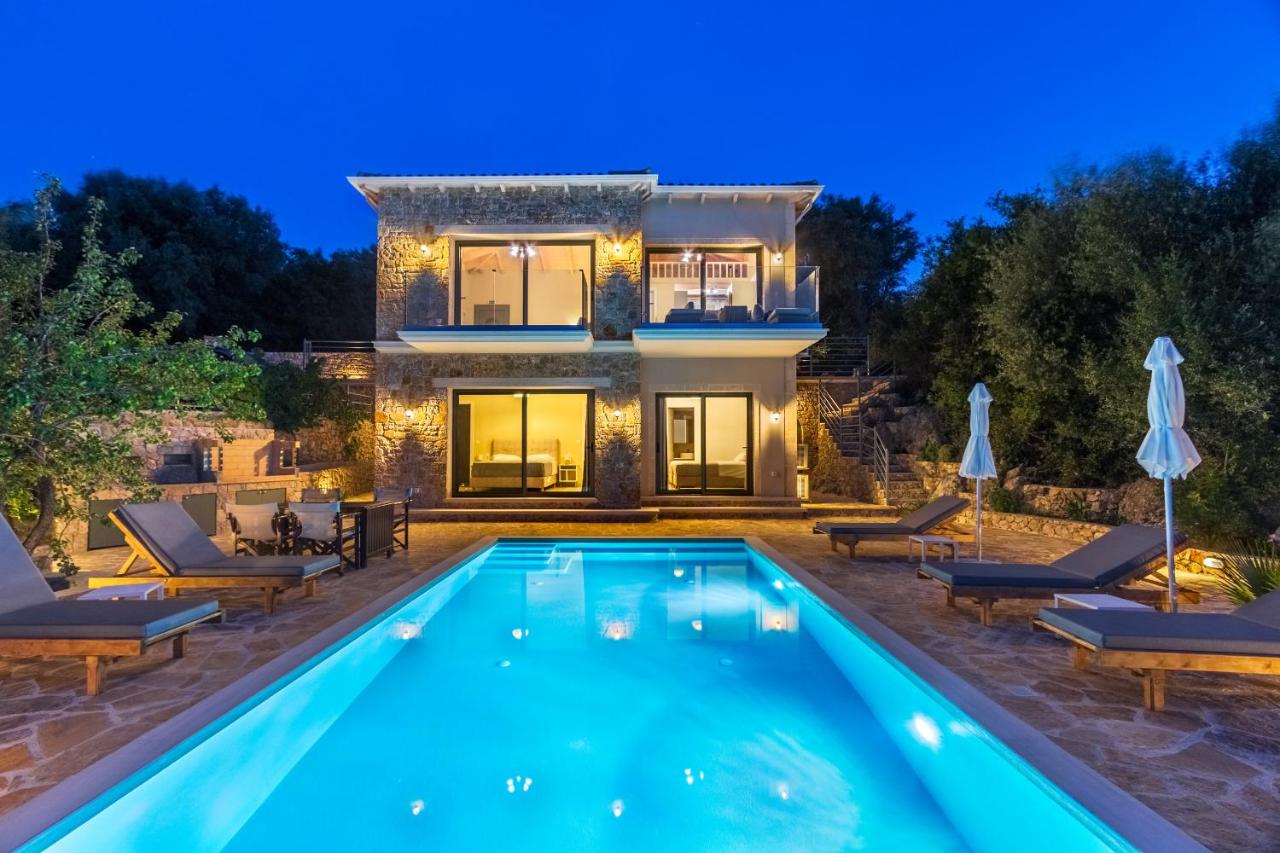 Villa with Sea View