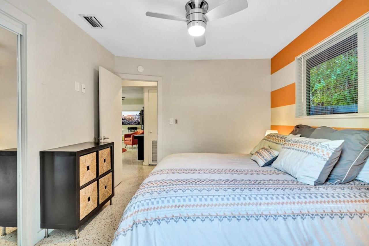 3bed 2bath with pool, 5 min. walk to food and fun - B&B Fort Lauderdale