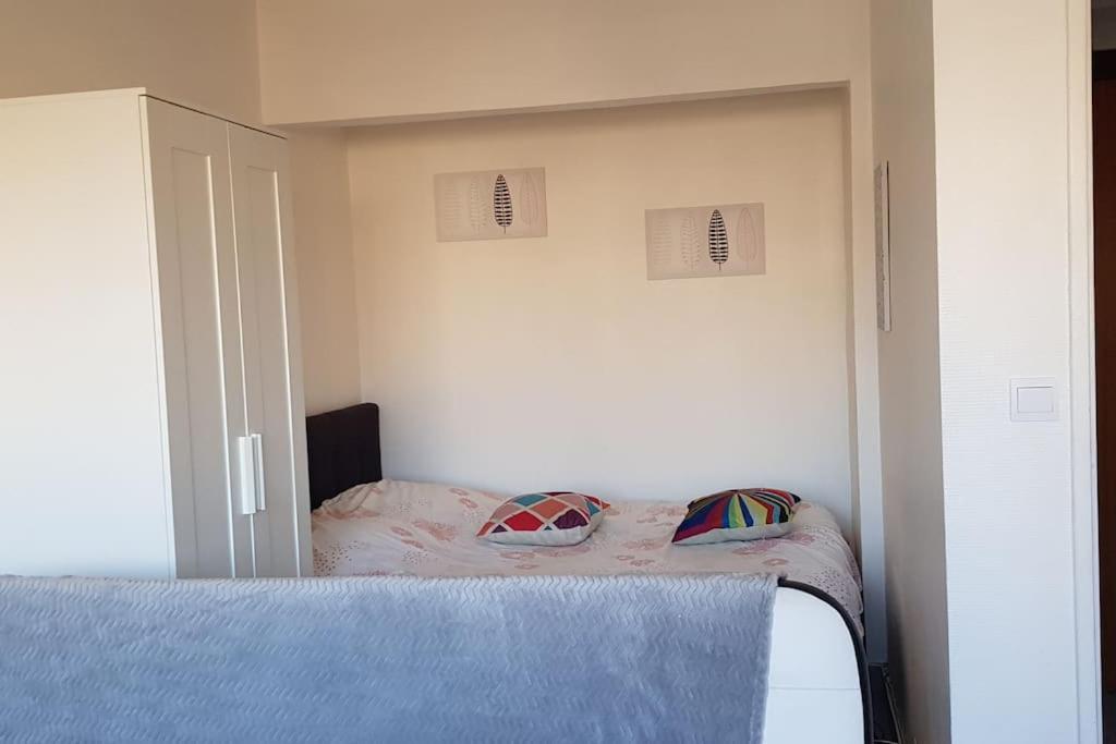 Parking privé,T1 bis, 10mn Lyon centre - B&B