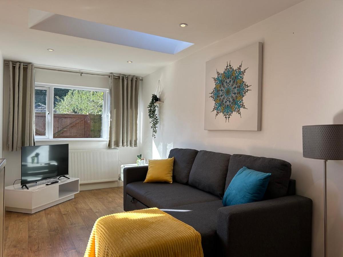 B&B Oxford - Stylish 1 Bedroom Flat with Parking in Oxford - Bed and Breakfast Oxford