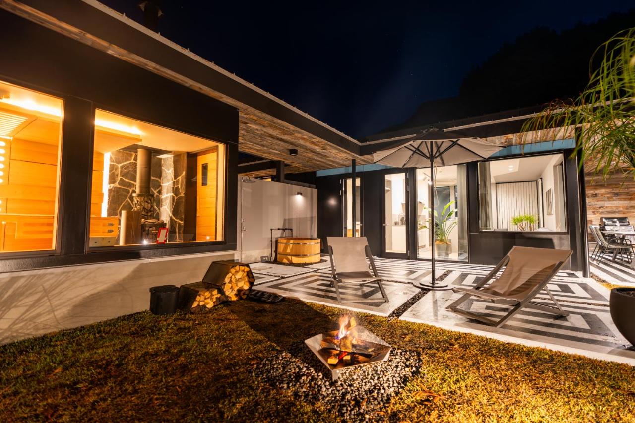 UMEGASHIMA　DRIVEｰIN　＆　SAUNA　VILLA - B&B