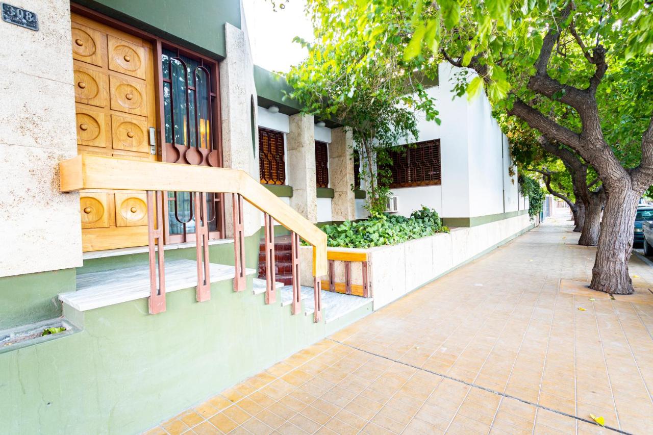 Casa Grande con estacionamiento - B&B San Juan