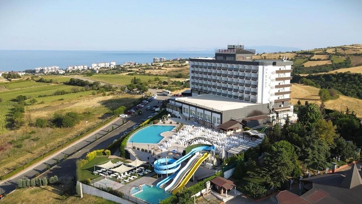 B&B Tekirdağ - Ramada by Wyndham Tekirdağ - Bed and Breakfast Tekirdağ