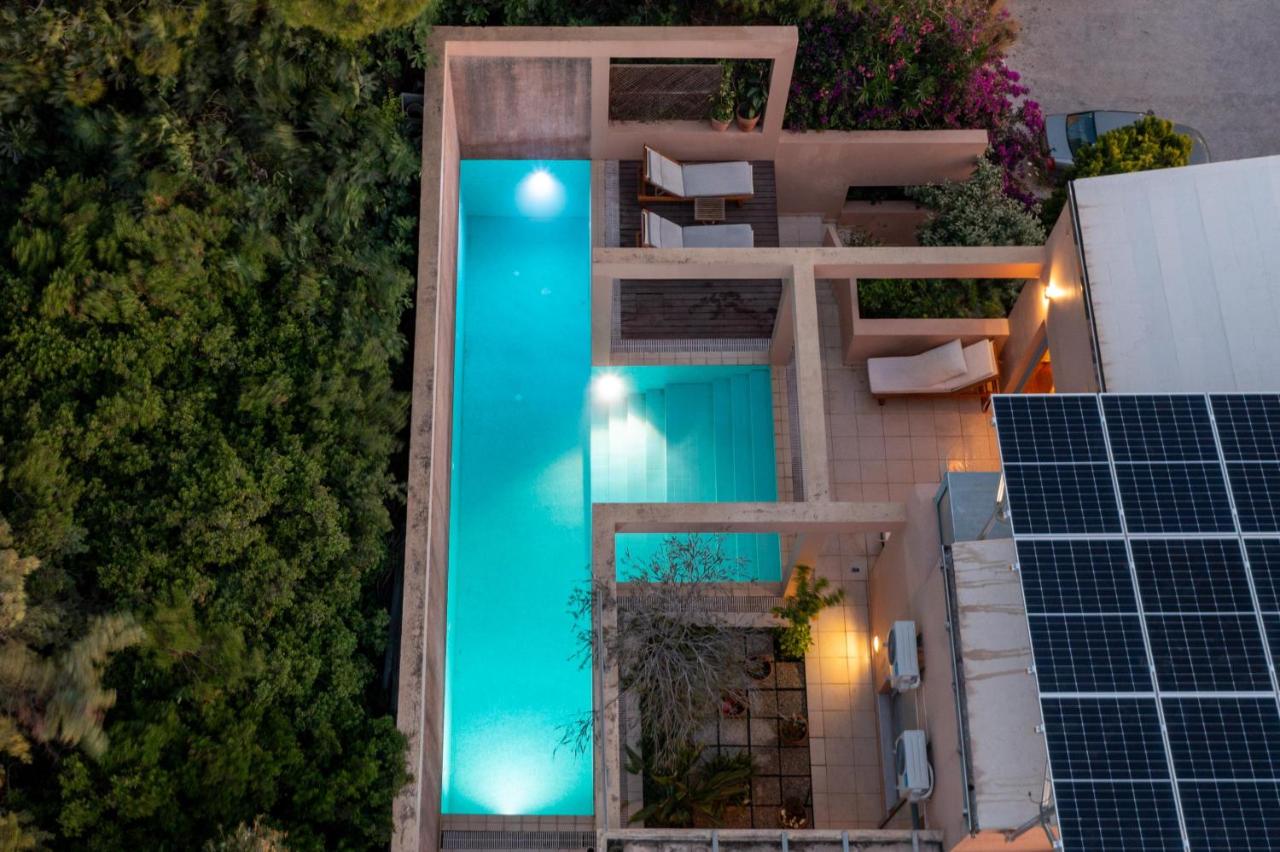 Unlimited Blue - B&B