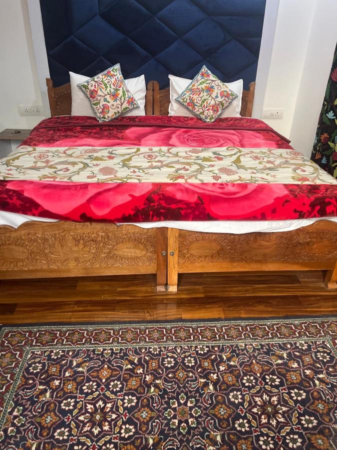 Tweepersoonskamer met Uitzicht op de Bergen