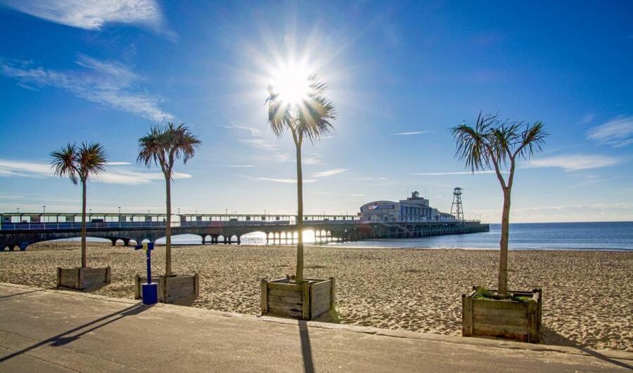 Luxury Scandi Inspired 1 Bed Town Centre Apartment - Chambres d’hôtes Bournemouth