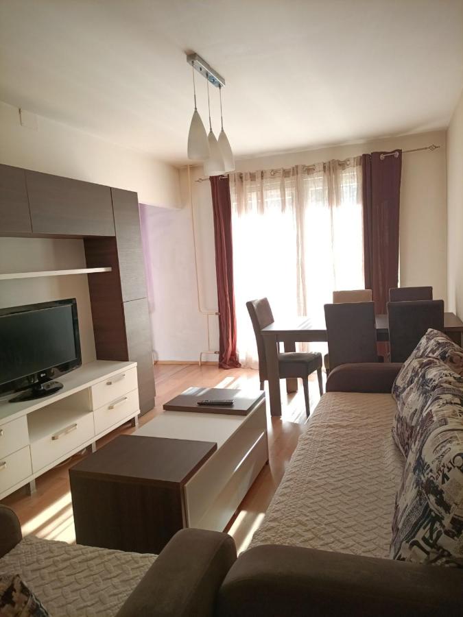 B&B Skopje - Karpos- City Mall - Bed and Breakfast Skopje