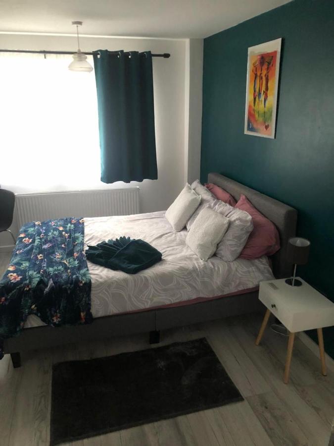 Deluxe Double Room with Shower