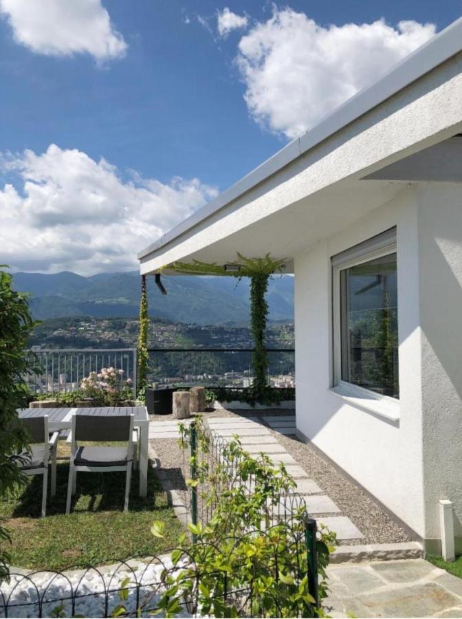 B&B Lugano - Reflection Lake - with a magnificent view lake - Bed and Breakfast Lugano