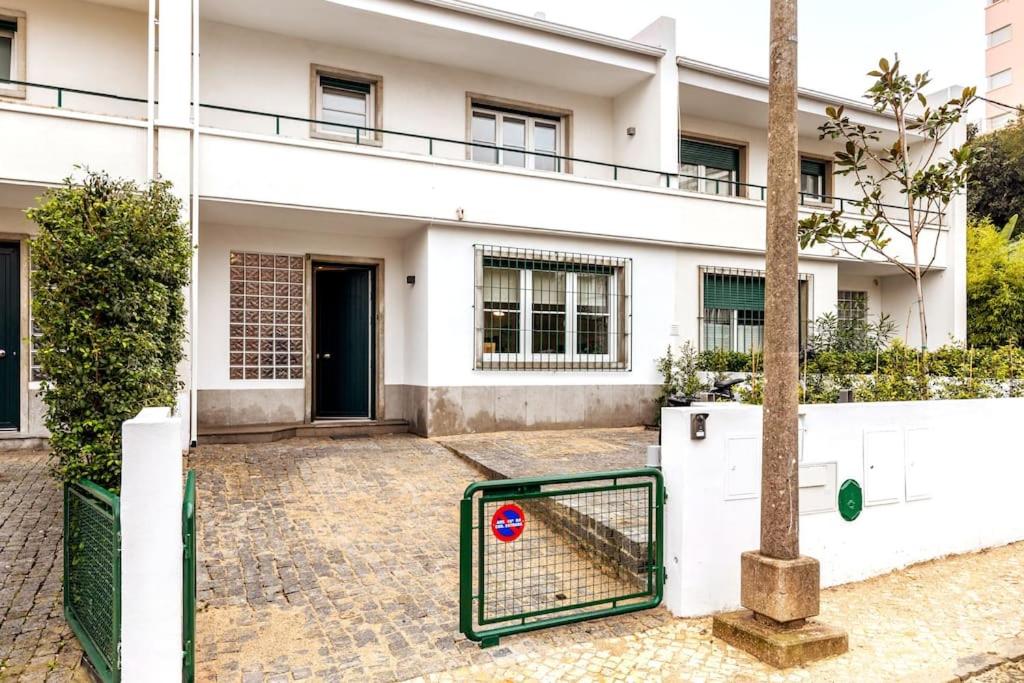 Augusto - a family house with pool in the heart of Lisbon - Ferienwohnung