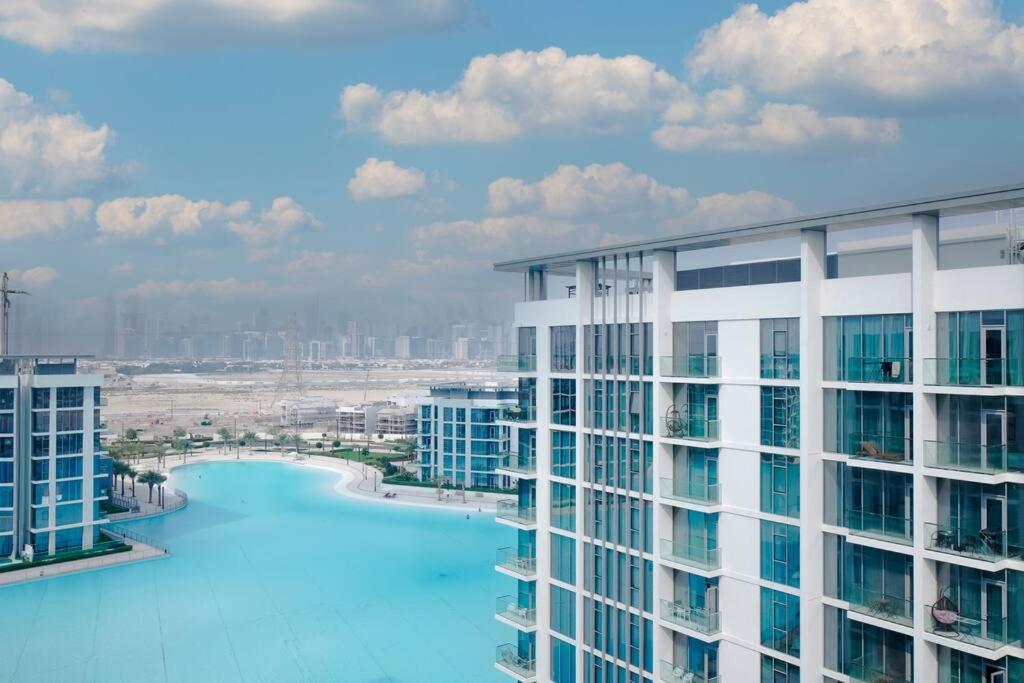 luxury living with private beach at district one - B&B