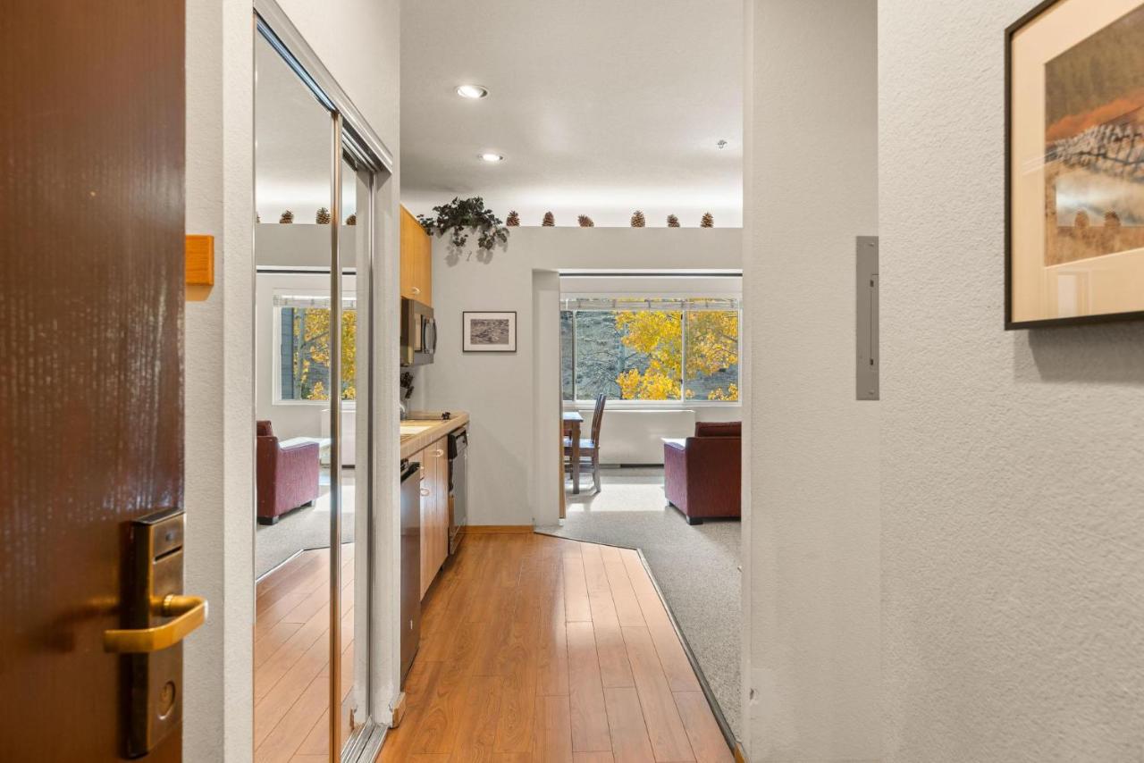 Studio #253 - B&B