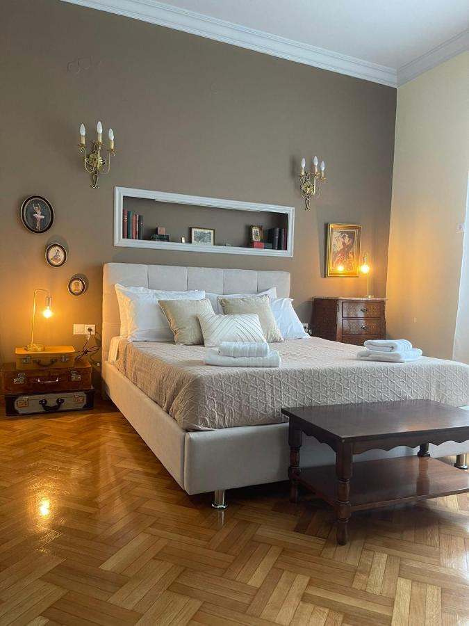 BMV APARTMENTS - B&B Atenas