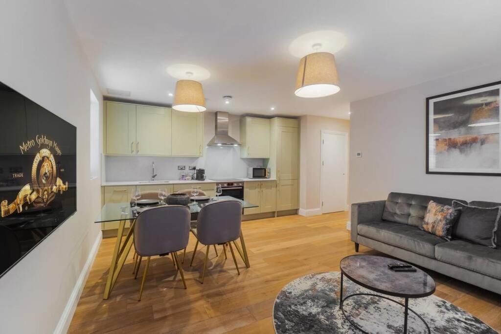 1BR Gem, Private Parking - Chambres d’hôtes