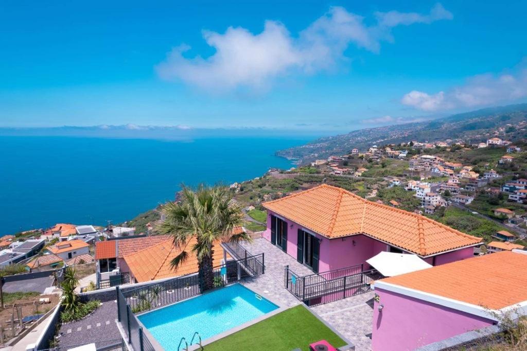 B&B Ribeira Brava - Villa Rosa with private pool by HR Madeira - Bed and Breakfast Ribeira Brava