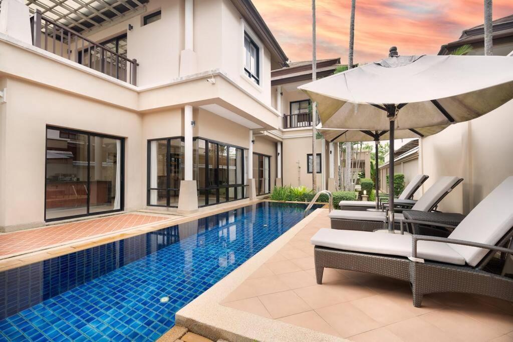 Laguna Lakeview Villa - Chambres d’hôtes Layan Beach