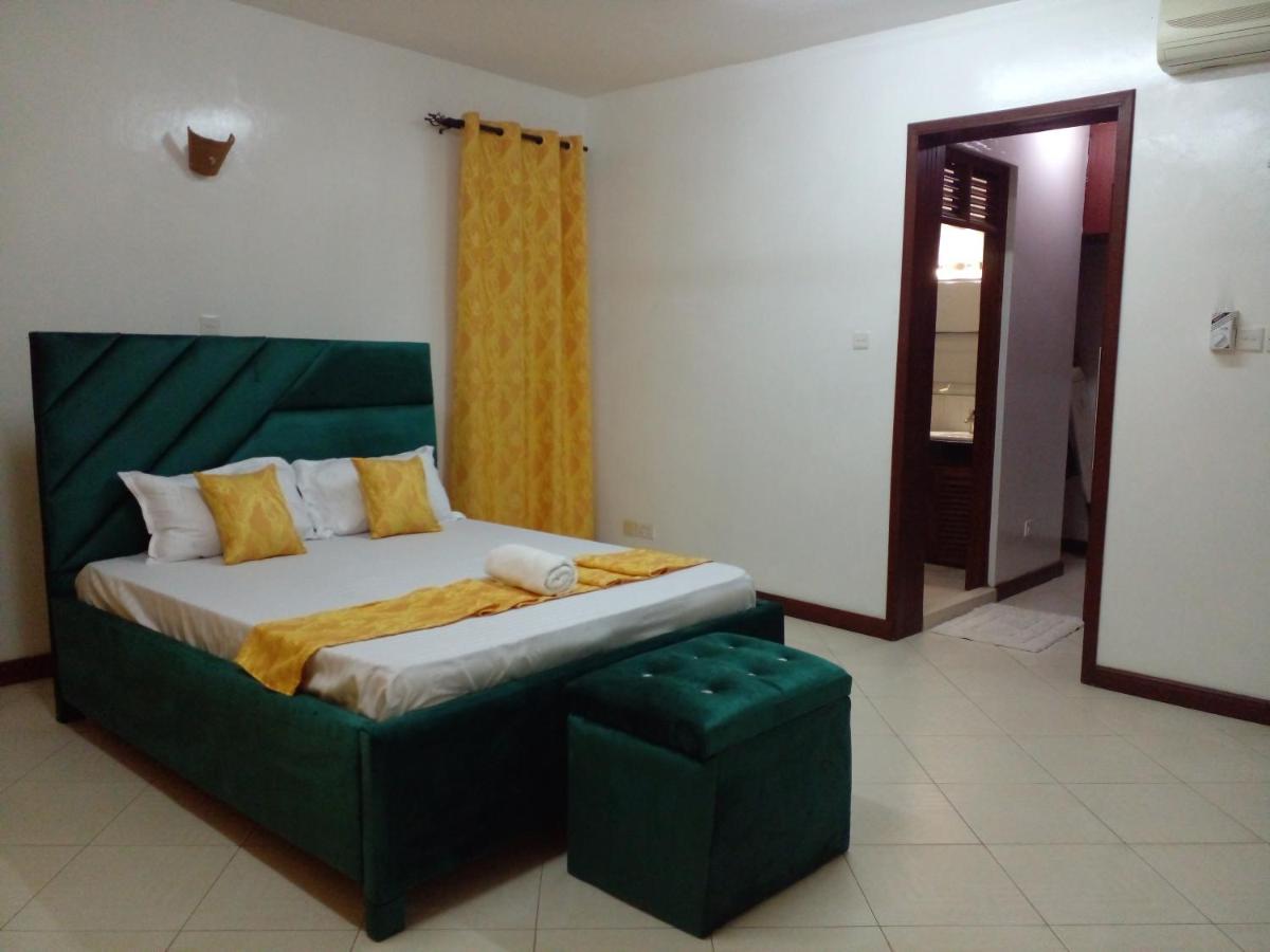 B&B Mombasa - 3 Bedroom Apartment In Nyali-Mombasa- Baraka Suites - Bed and Breakfast Mombasa