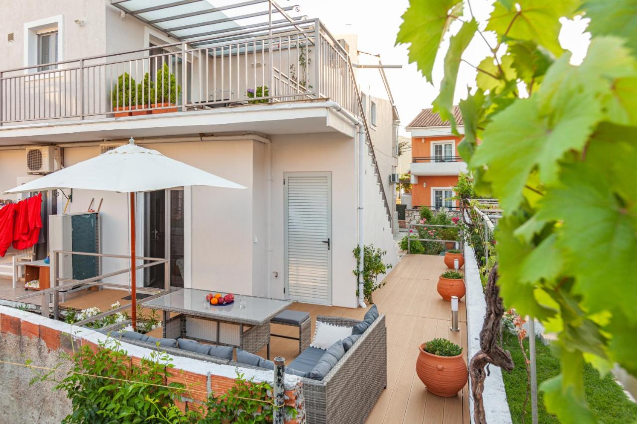 Dimitra Apartment - Ferienwohnung