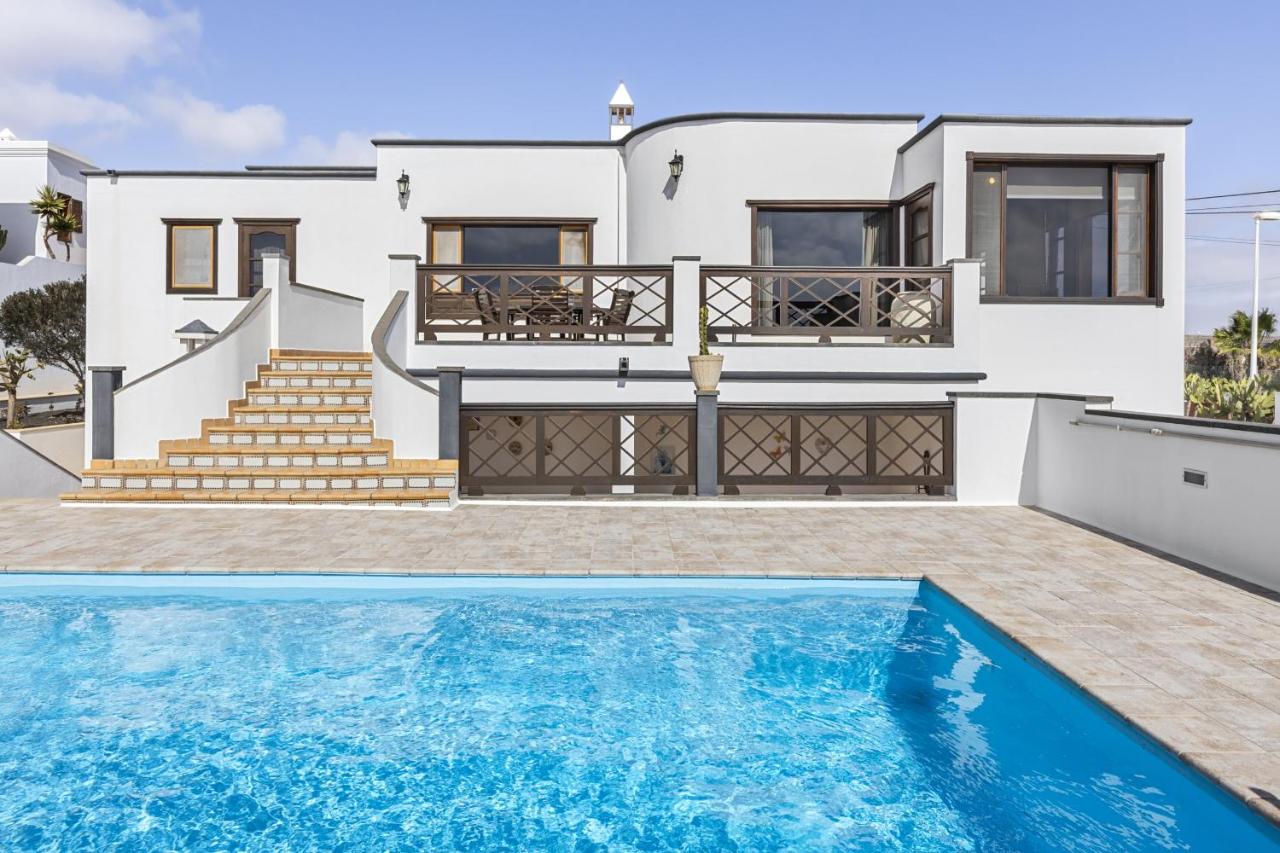 Villa Panoramica - Villas Experience - B&B Güime