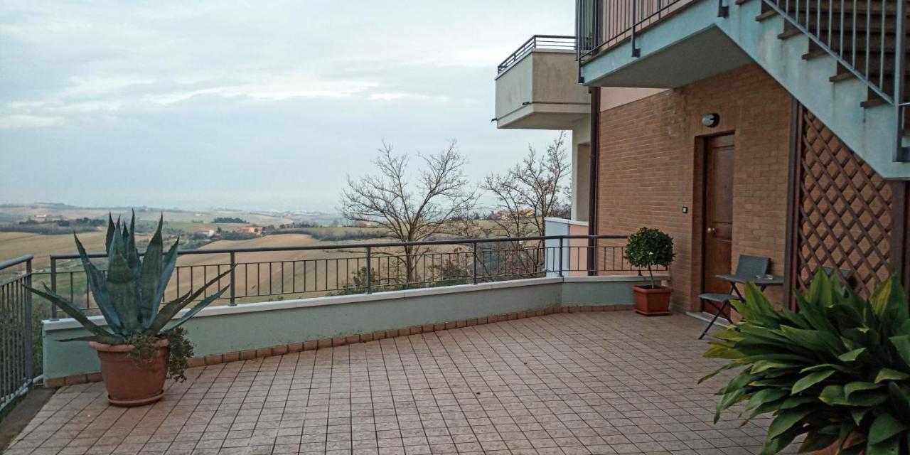 Appartamento Che Vista! Affittacamere - Ferienwohnung Mombaroccio