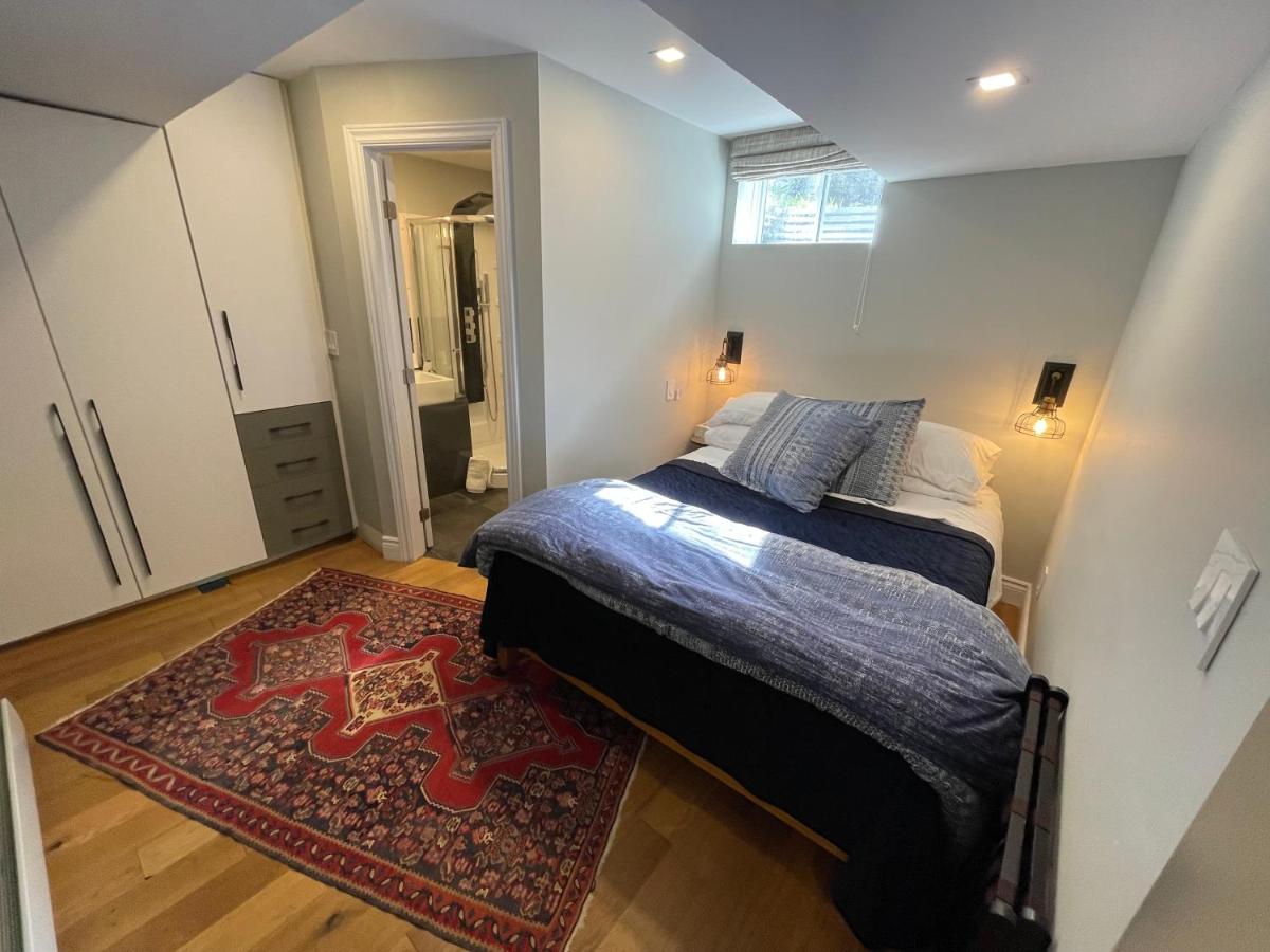 Deluxe Double Room with Shower