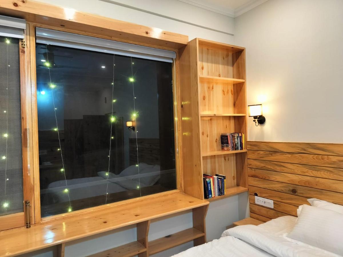King Room with Mountain View