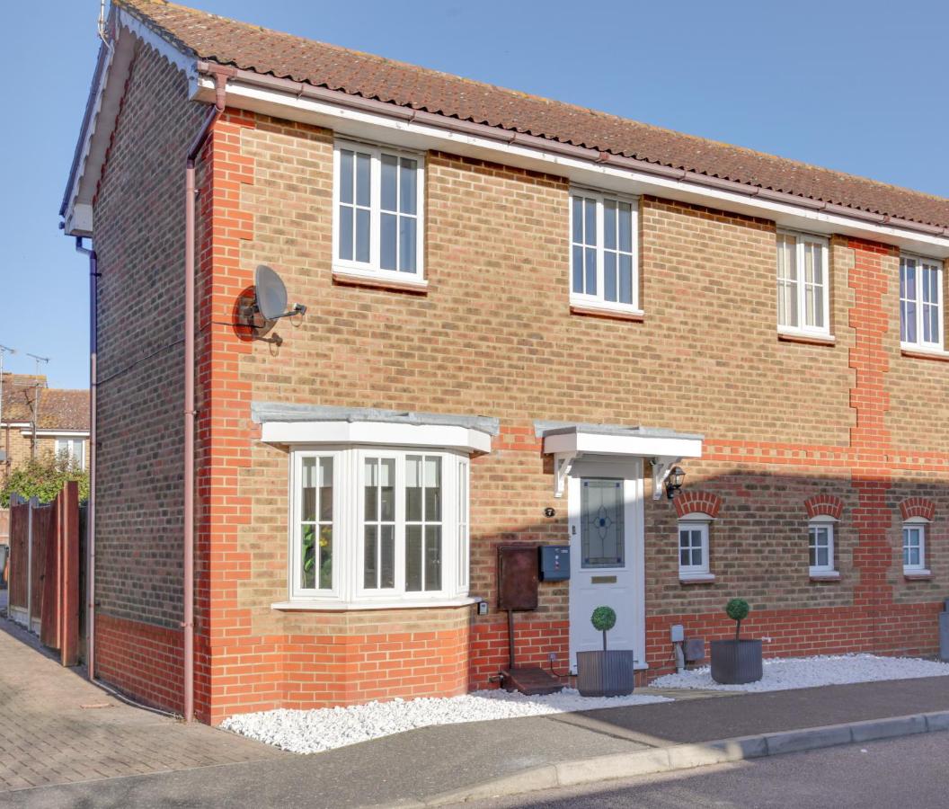 Cosy Two bedroom house - Chelmsford - Free Parking and Wifi - Ferienwohnung