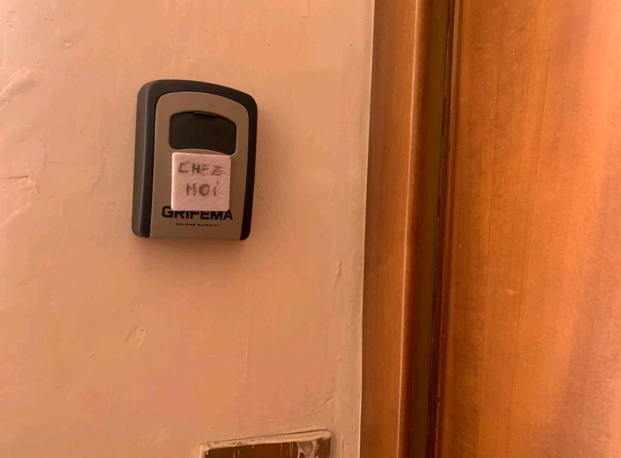 "Chest'è", il TOP nel cuore di Napoli! - B&B Naples