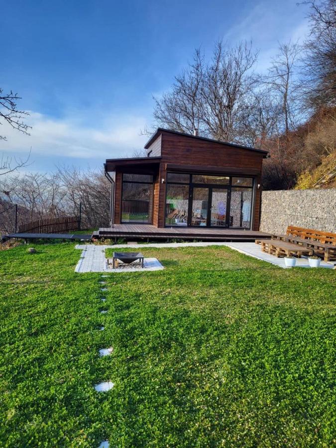 Country House - Ferienwohnung Almaty