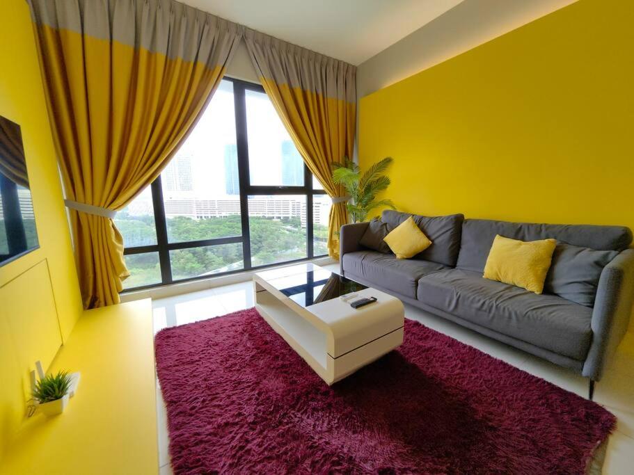 B&B Johor Bahru - Southkey Mosaic 3BR, 1-7Pax Mid Valley View - Bed and Breakfast Johor Bahru