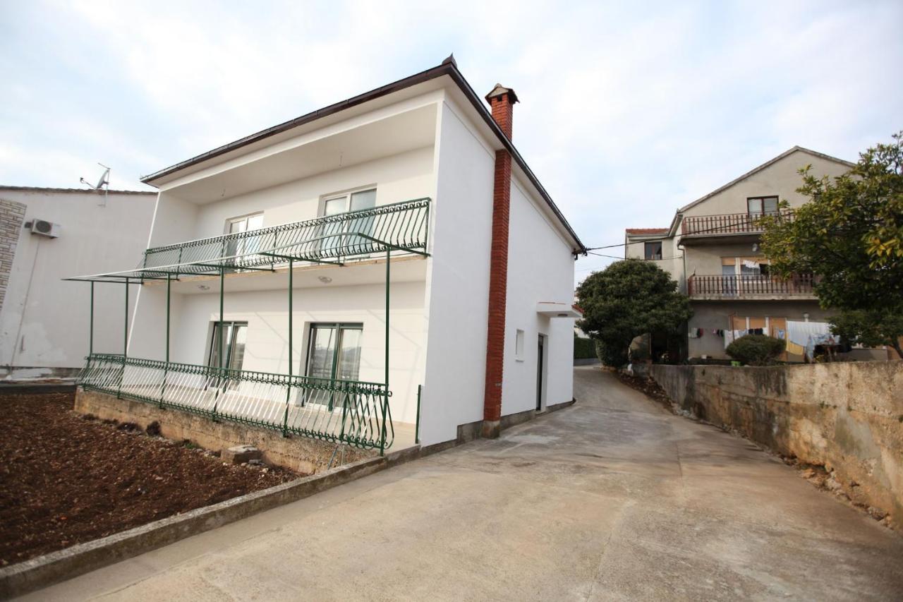 Apartmani Ivana - Chambres d’hôtes