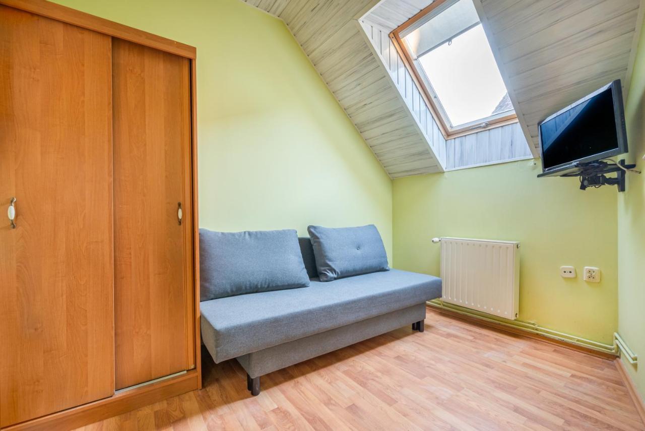 Small Single Room